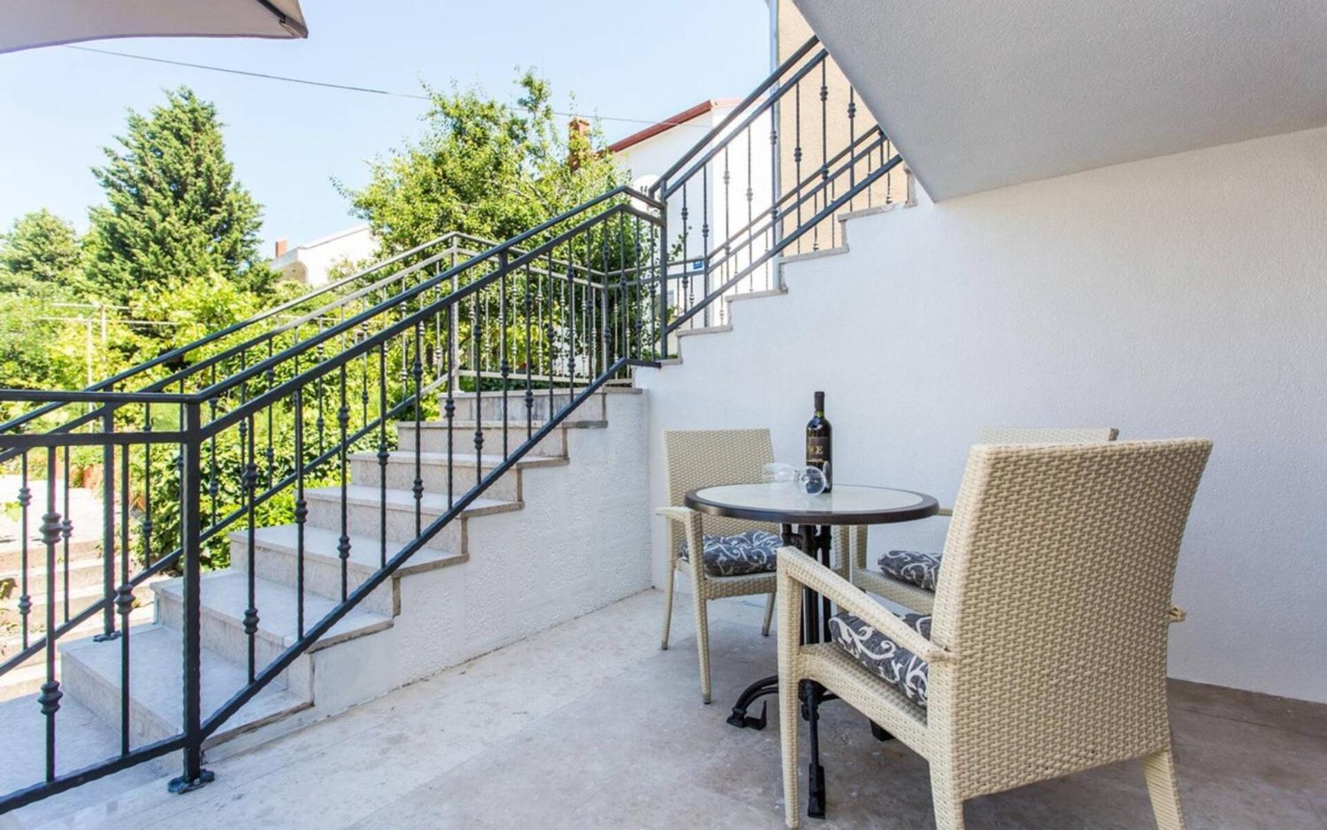Apartments Bernardeta 1 巴斯卡 外观 照片