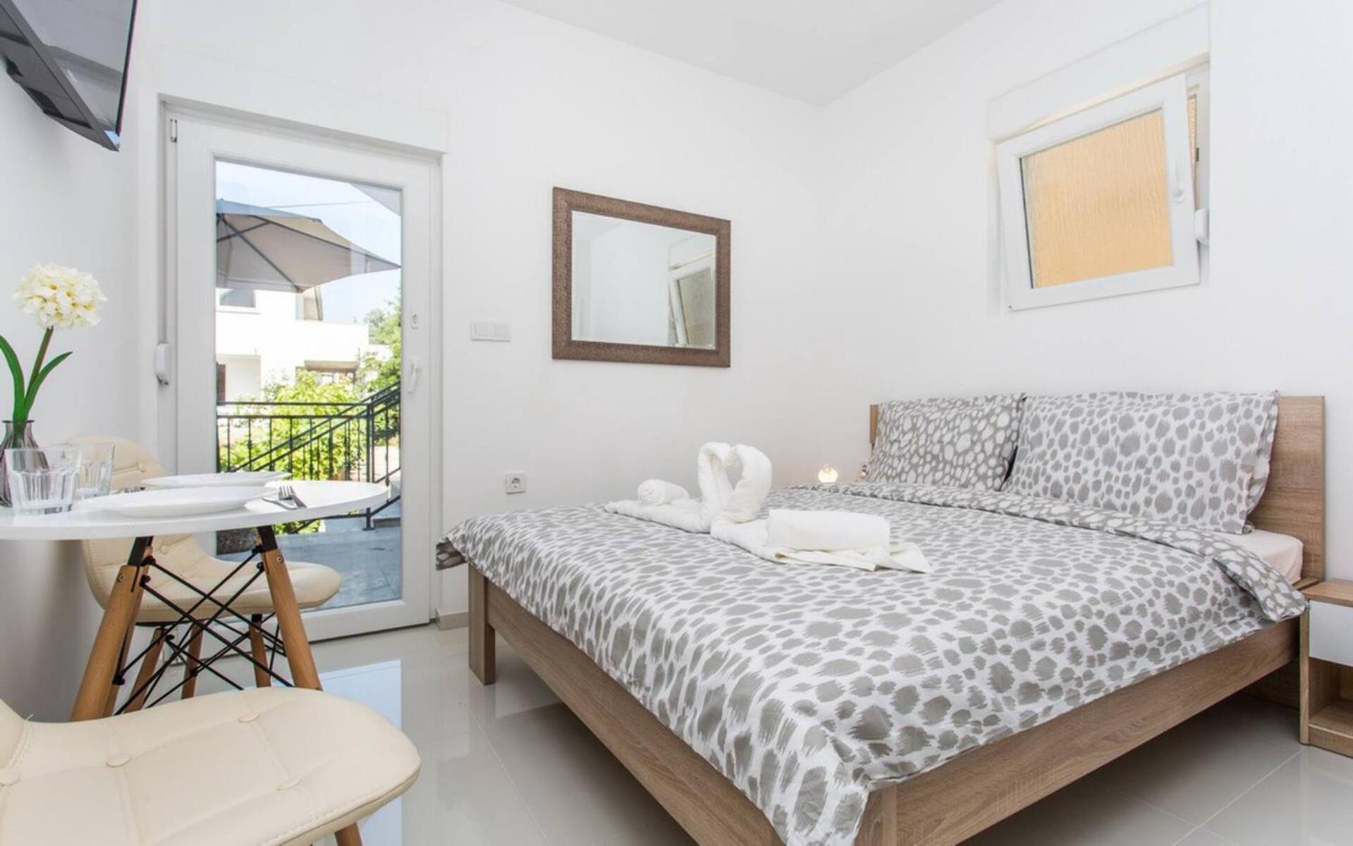 Apartments Bernardeta 1 巴斯卡 外观 照片
